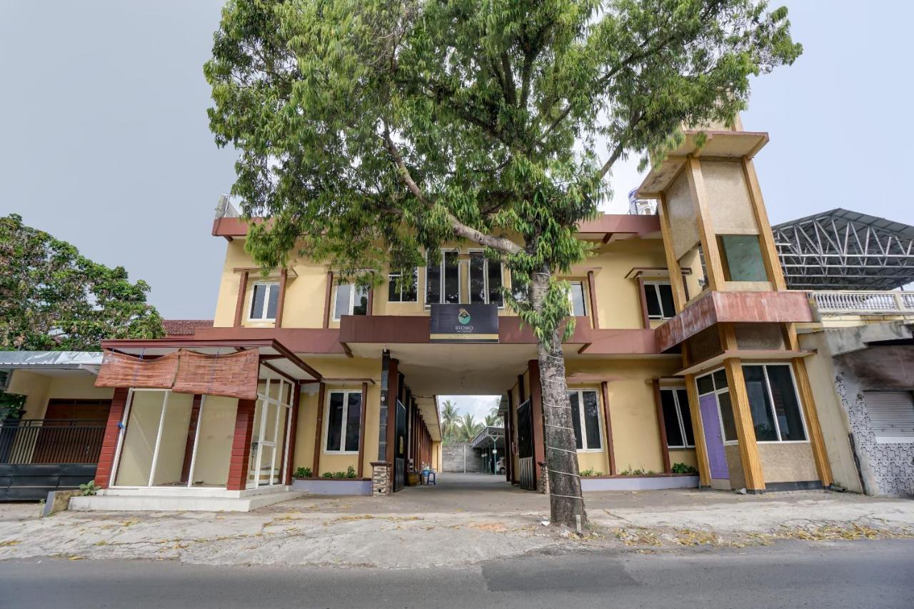 Oyo 3298 Bromo Guest House Family Malang Exterior photo